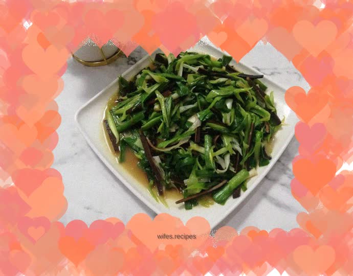 Fried dried tofu with garlic