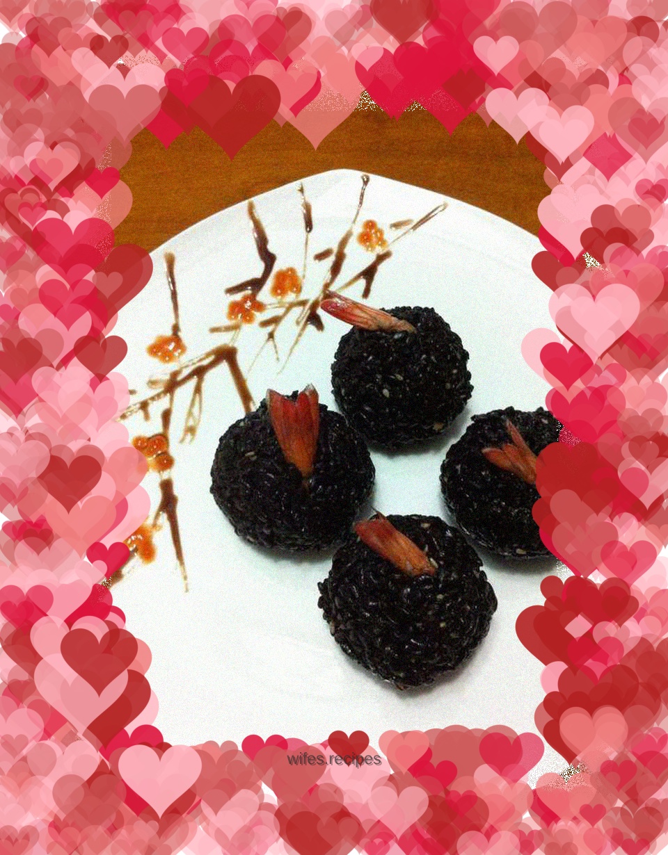Black rice and shrimp rice balls