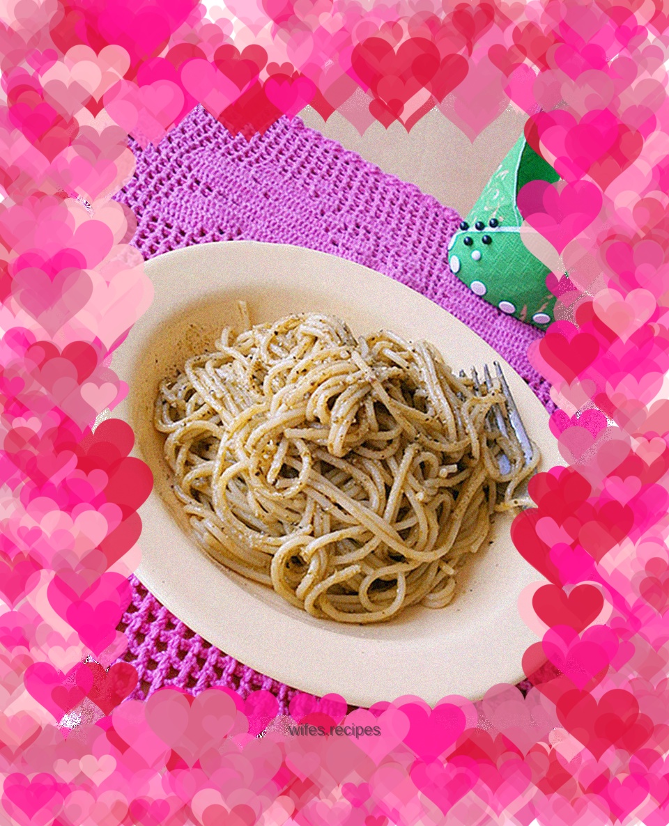 Pasta with pesto sauce