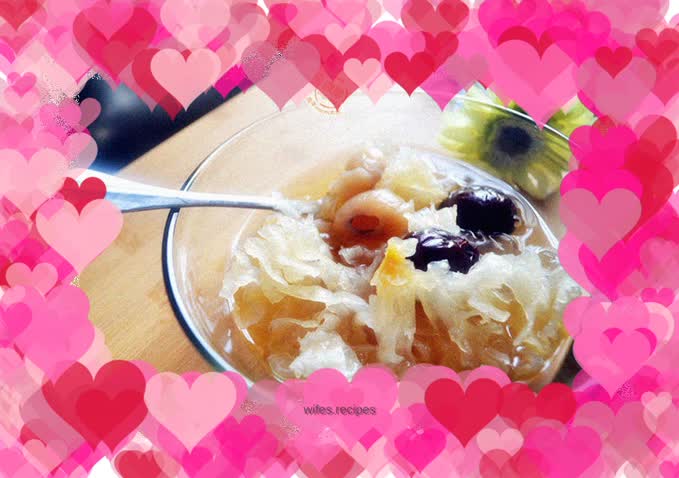 Tremella and red dates soup