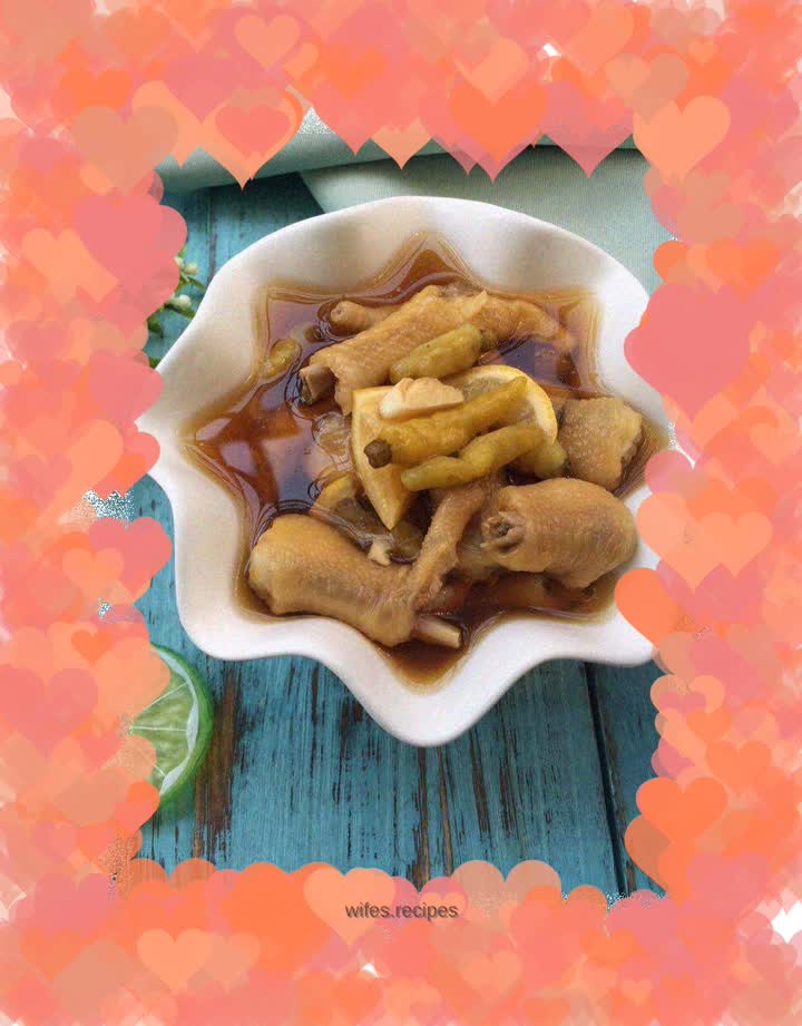 Pickled pepper chicken feet