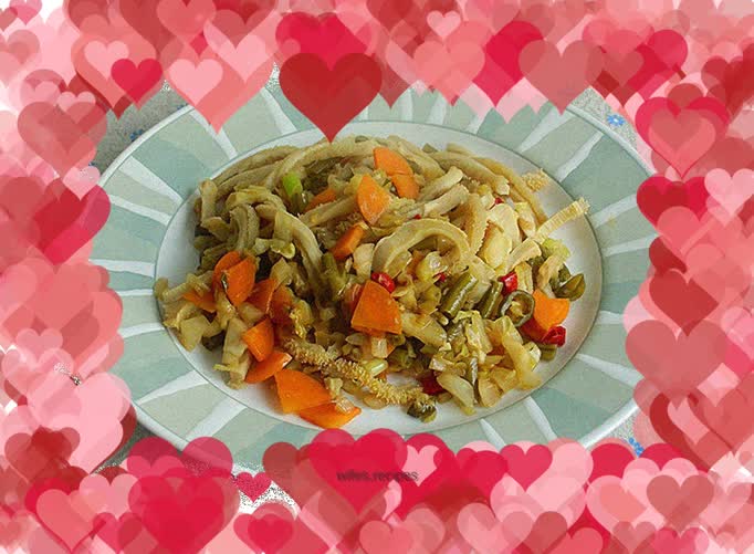 Spicy and sour kimchi tripe