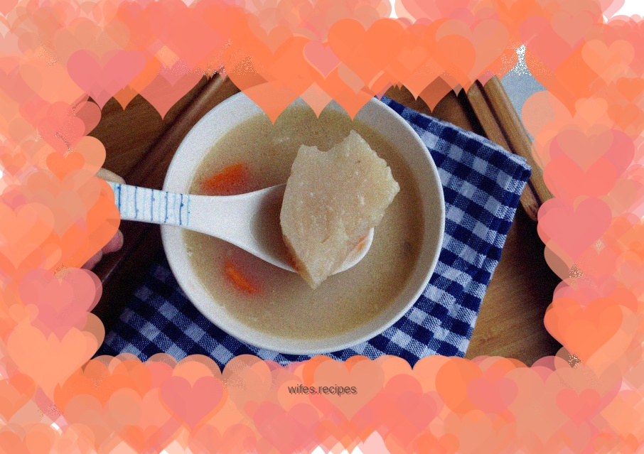 Pueraria crucian carp soup