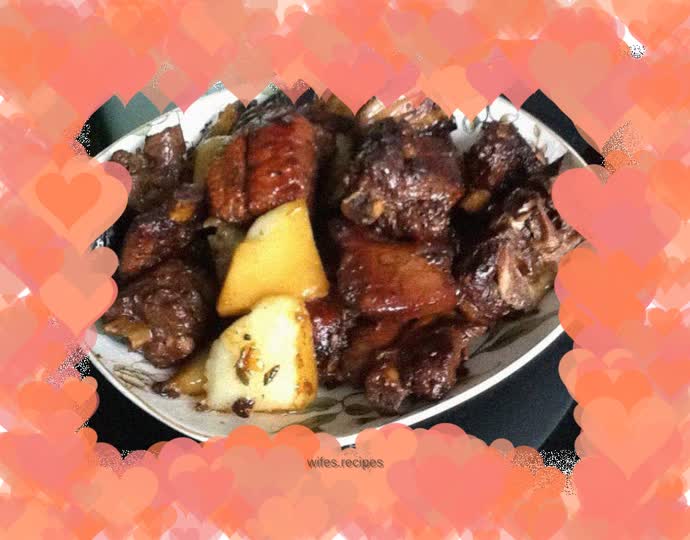 Braised pork ribs