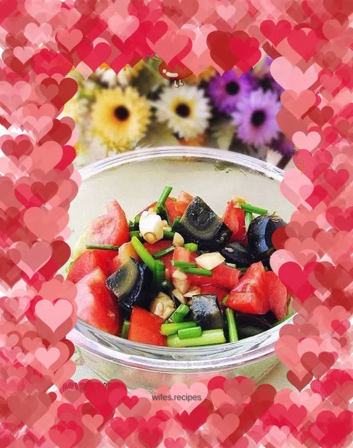 Chives mixed with preserved eggs