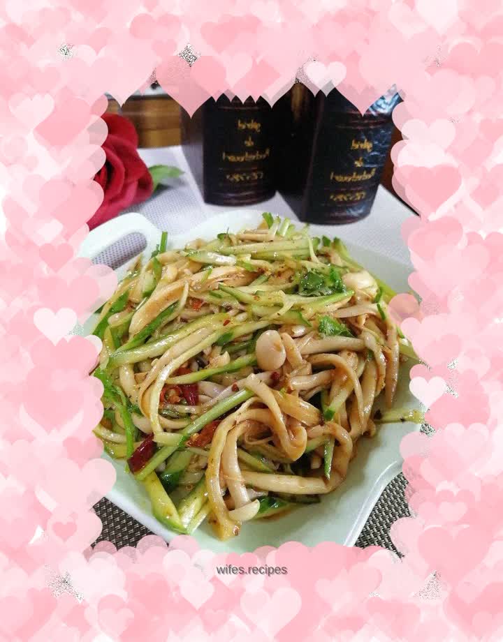 White jade mushroom and cucumber salad