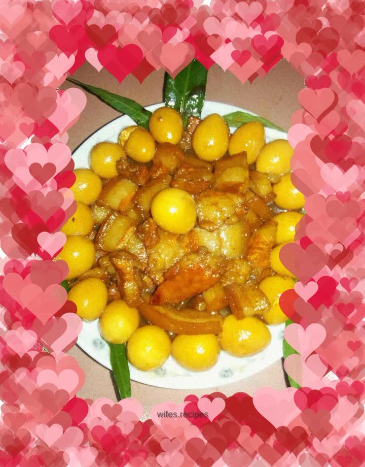 Braised pork belly with quail eggs