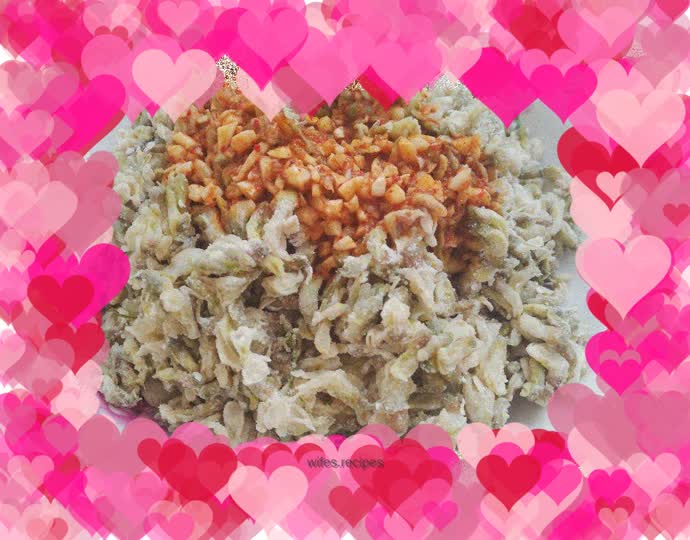 Steamed acacia flowers