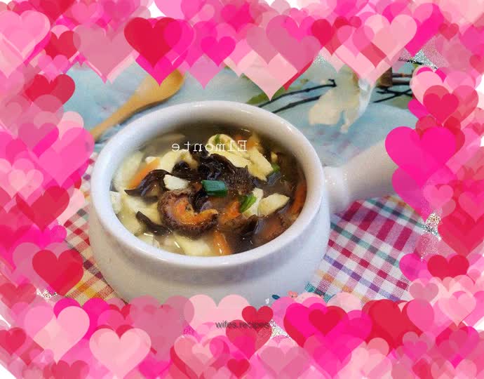 Sea cucumber three-thread soup