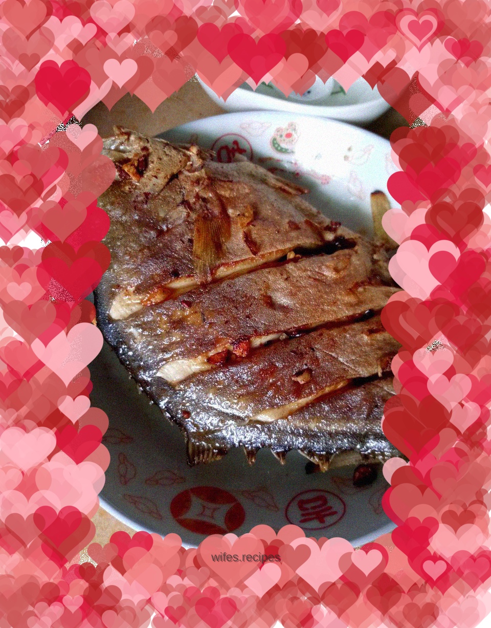 Pan-fried golden pomfret