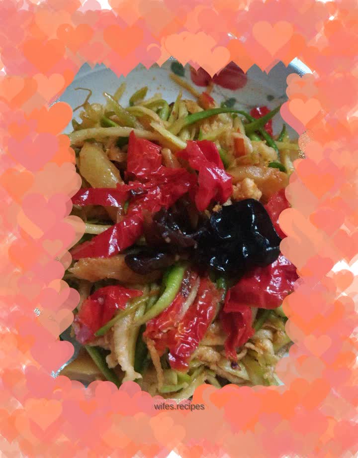 Cold shredded green radish