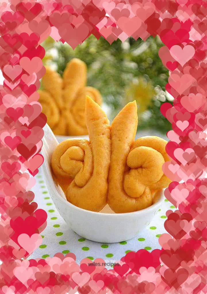 Pumpkin butterfly roll