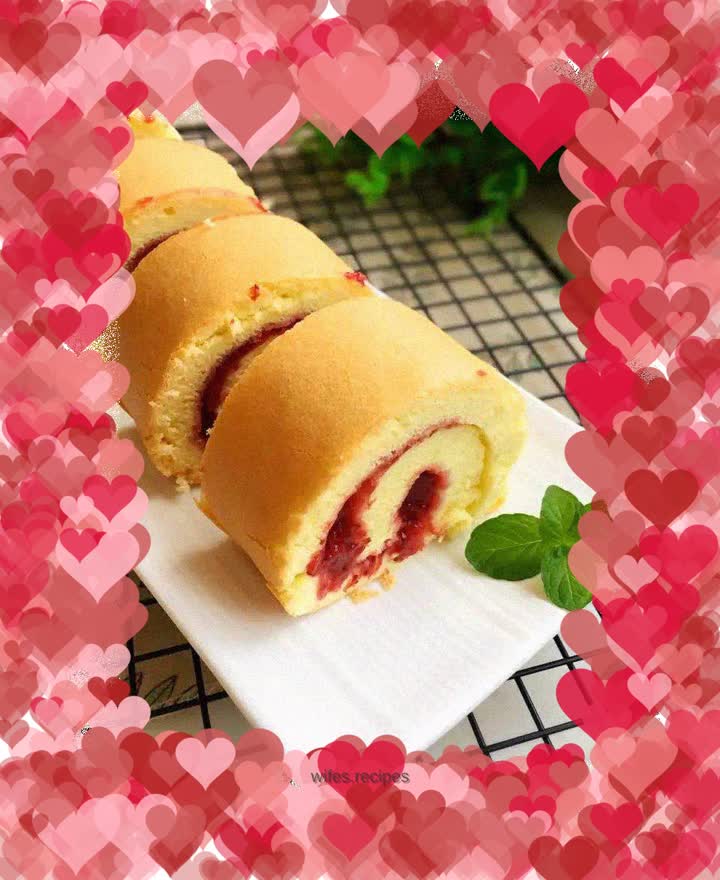 Strawberry jam cake roll