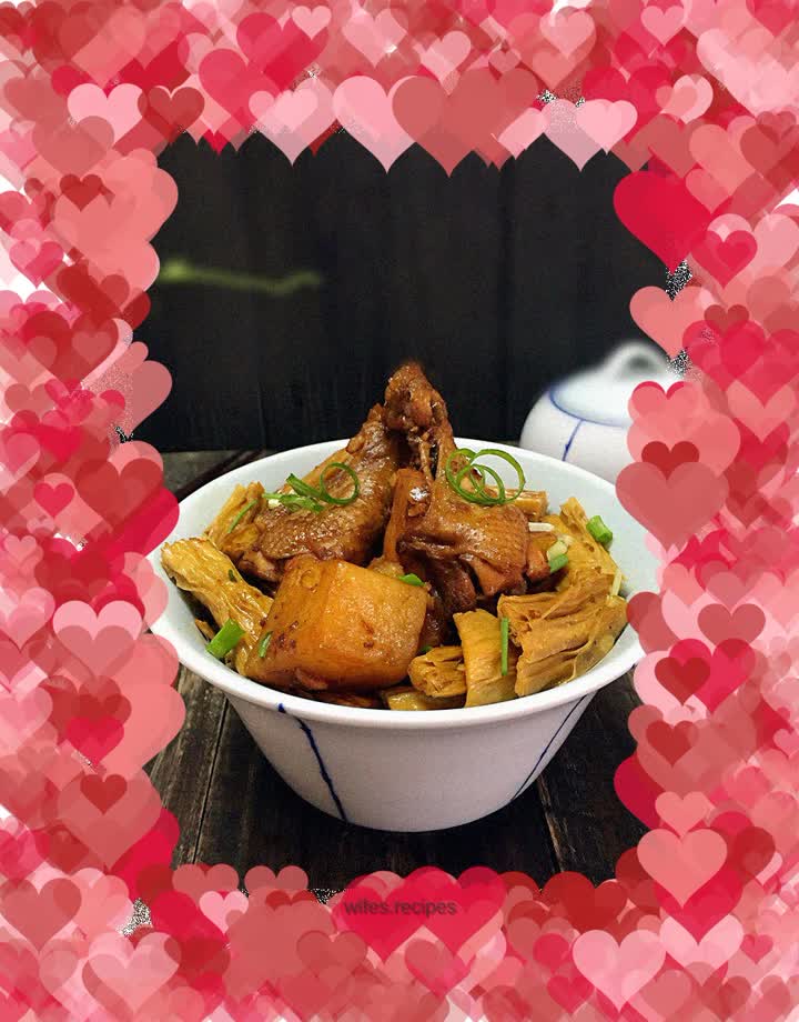 Bean curd and potatoes with roasted wing root