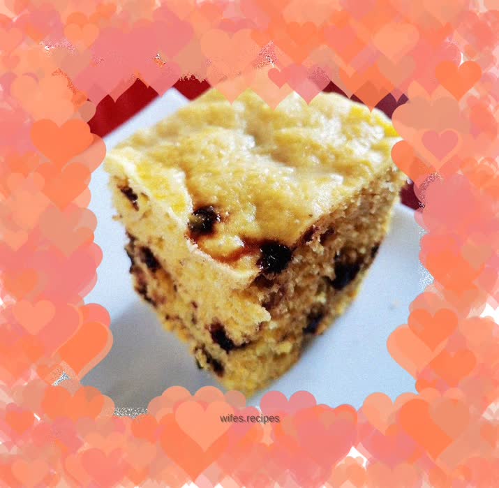 Cornmeal Blueberry Hair Cake