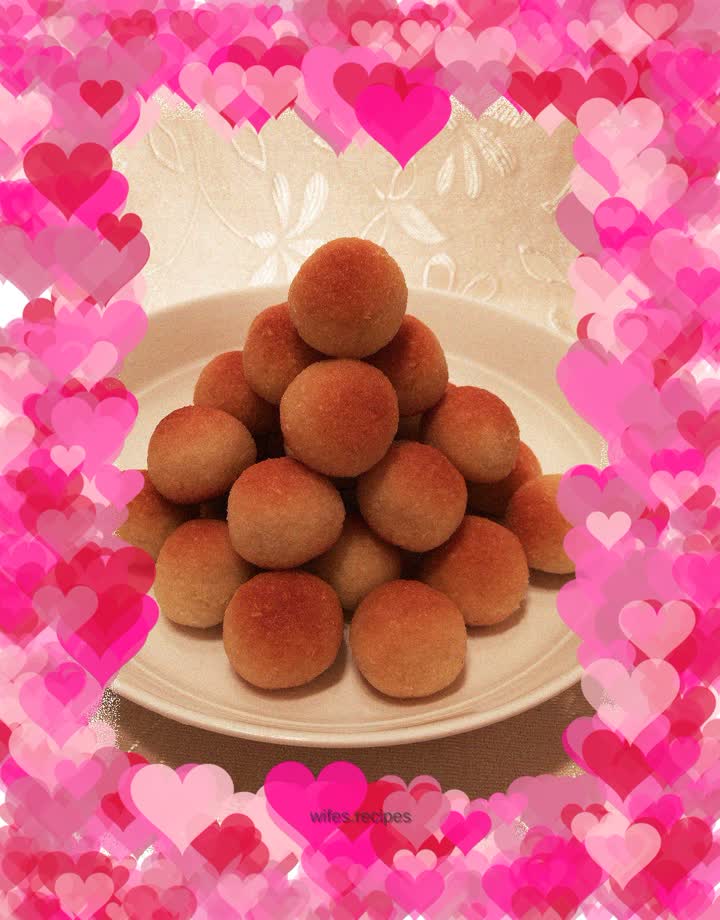 Golden coconut balls