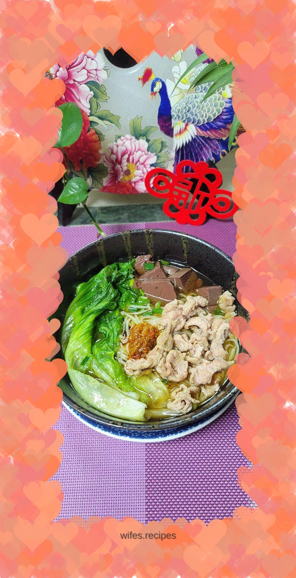 Pork slices and red rice noodles