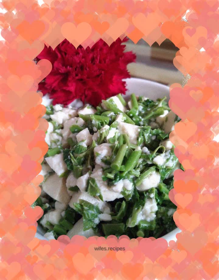 Toon sprouts mixed with tofu