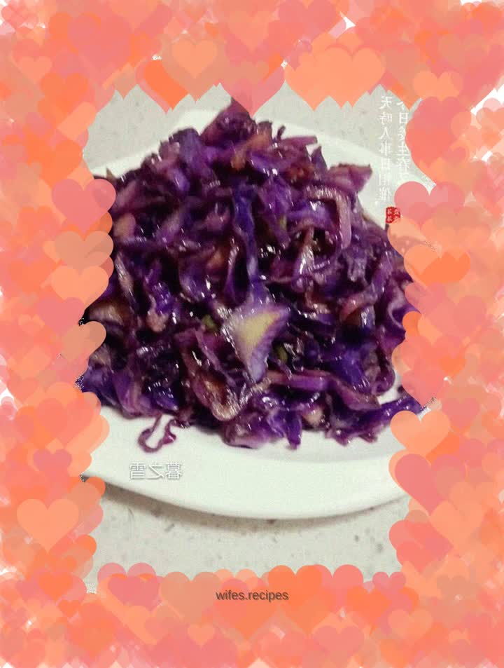 Stir-fried purple cabbage