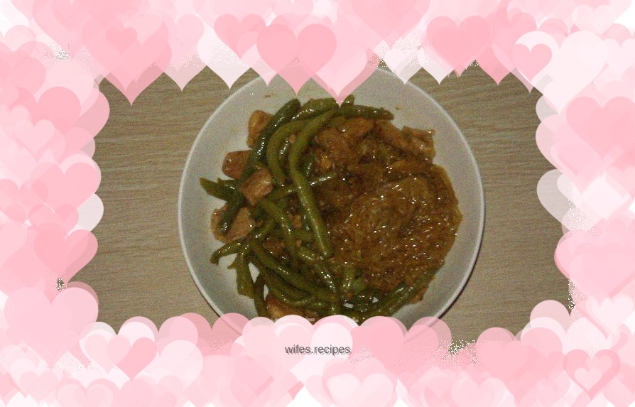 Green Moon (bean stew, vermicelli)