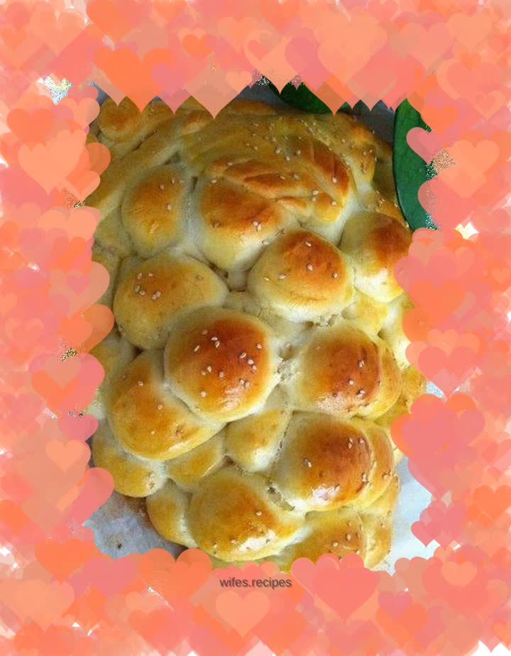 Grape bunch bread--makes me so proud that I want to fly