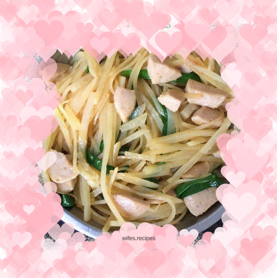 Stir-fried meatballs with shredded potatoes