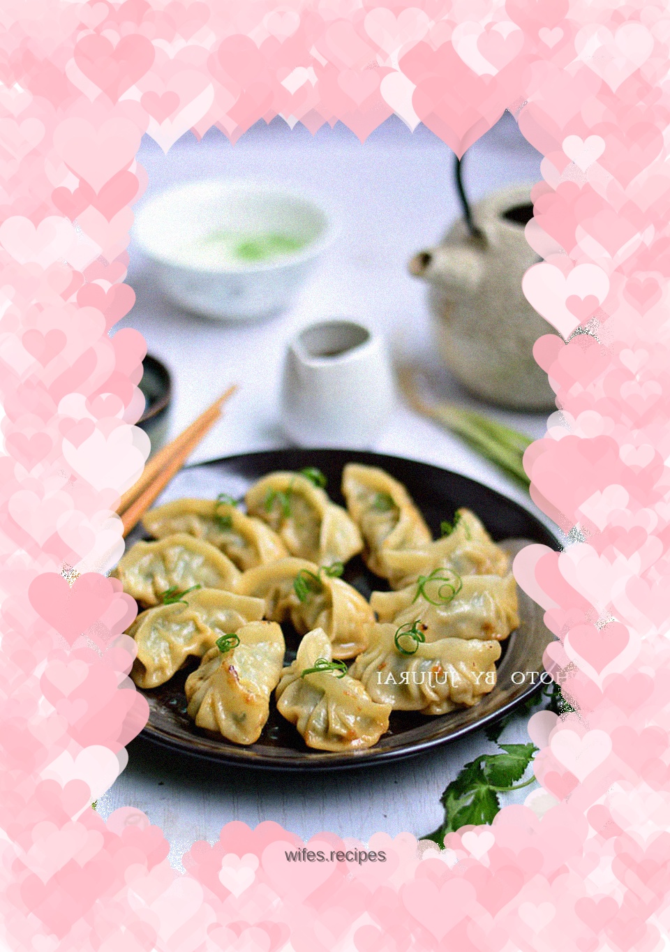 Chives and meat dumplings