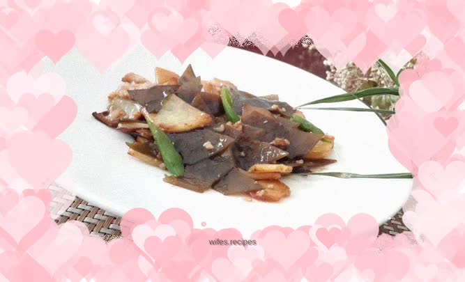 Pork belly and seaweed potato chips