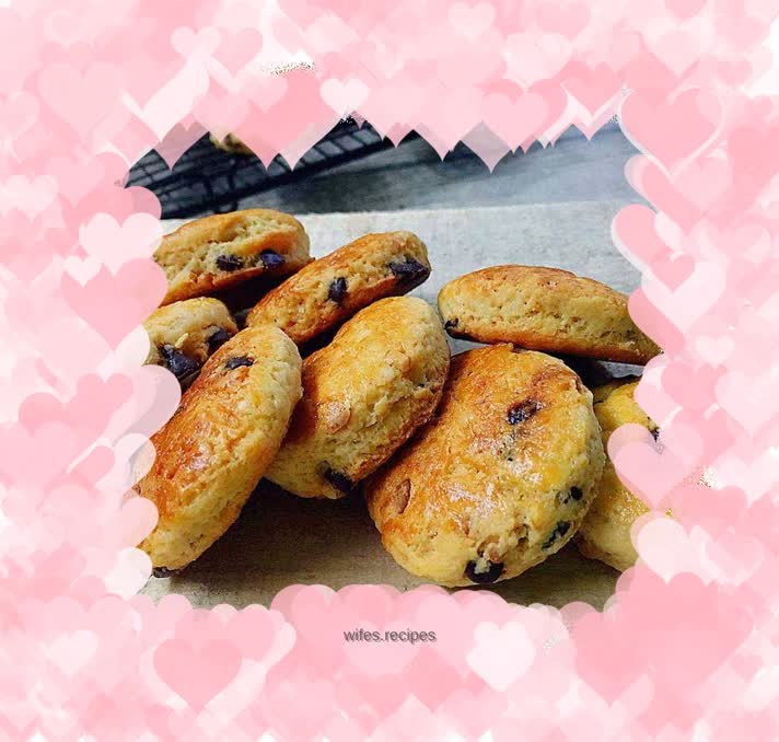 Peanut Butter Cocoa Scones