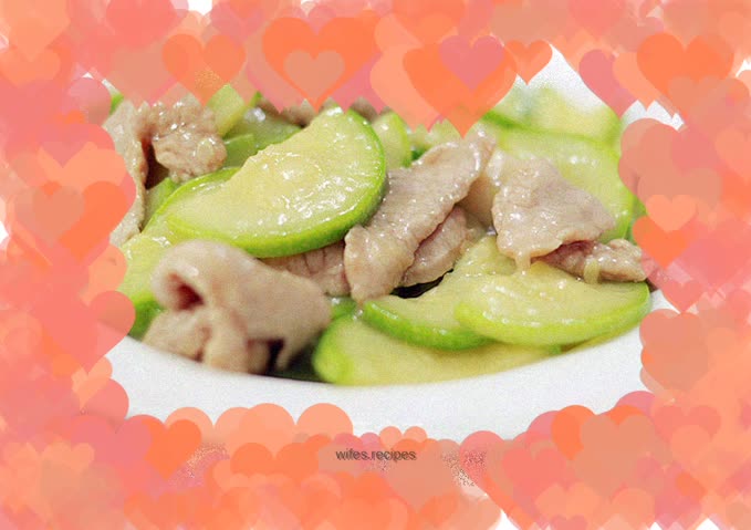 Fried pork slices with zucchini