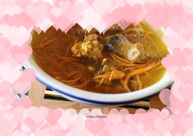 Nourishing Cordyceps flower stewed chicken soup