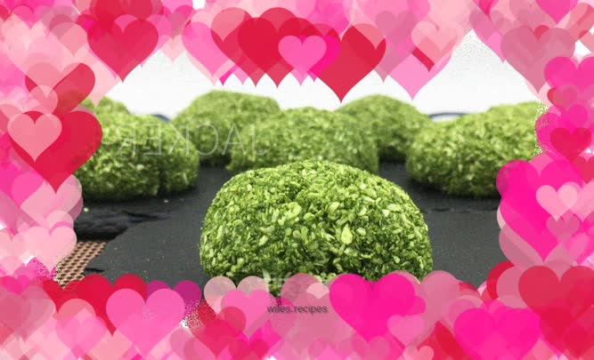Matcha Coconut Milk Ball, with the rich aroma of matcha and sweetness of coconut, the milk ball has a smooth texture, giving Matcha lovers a new try.