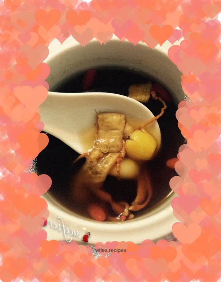 Nourishing red date and fish maw stew