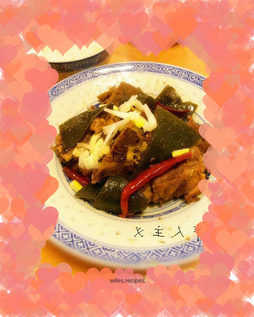 Seaweed Braised Pork Ribs