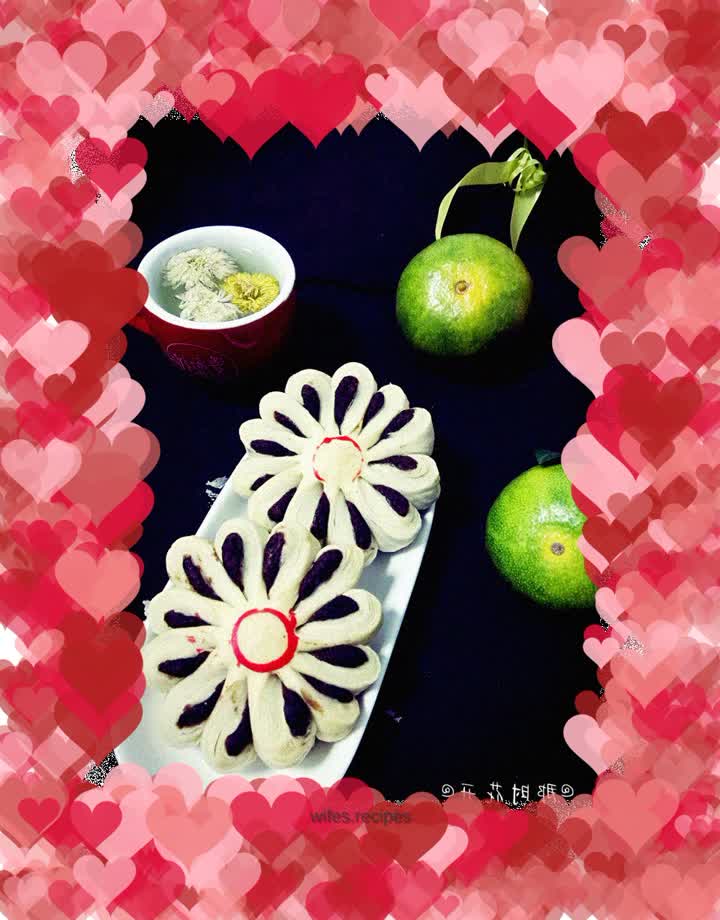 Chrysanthemum cake with bean paste