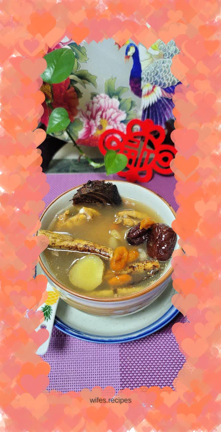 Wuzhi Maotao Dragon Bone Style Pork Bone Soup