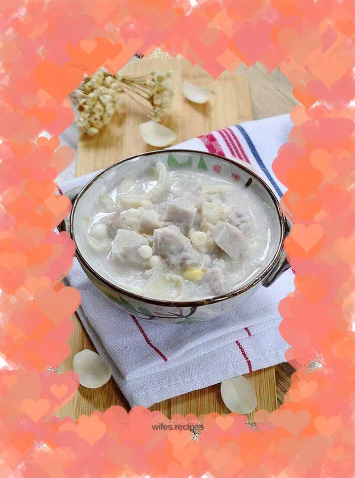 Gorgon lily and taro pot