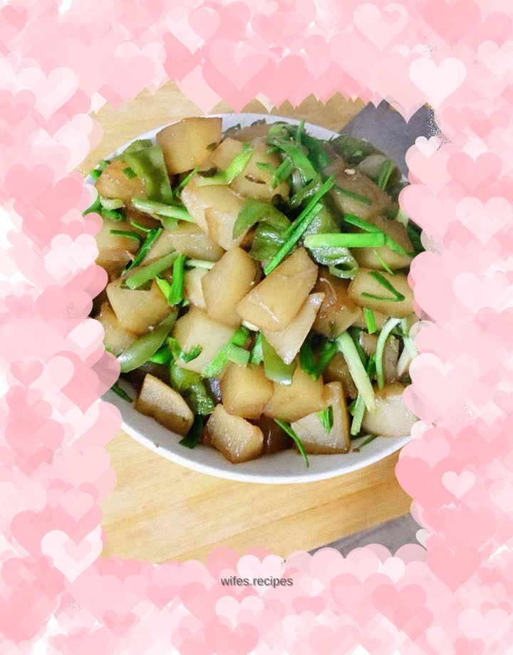 Garlic sprouts, diced radish