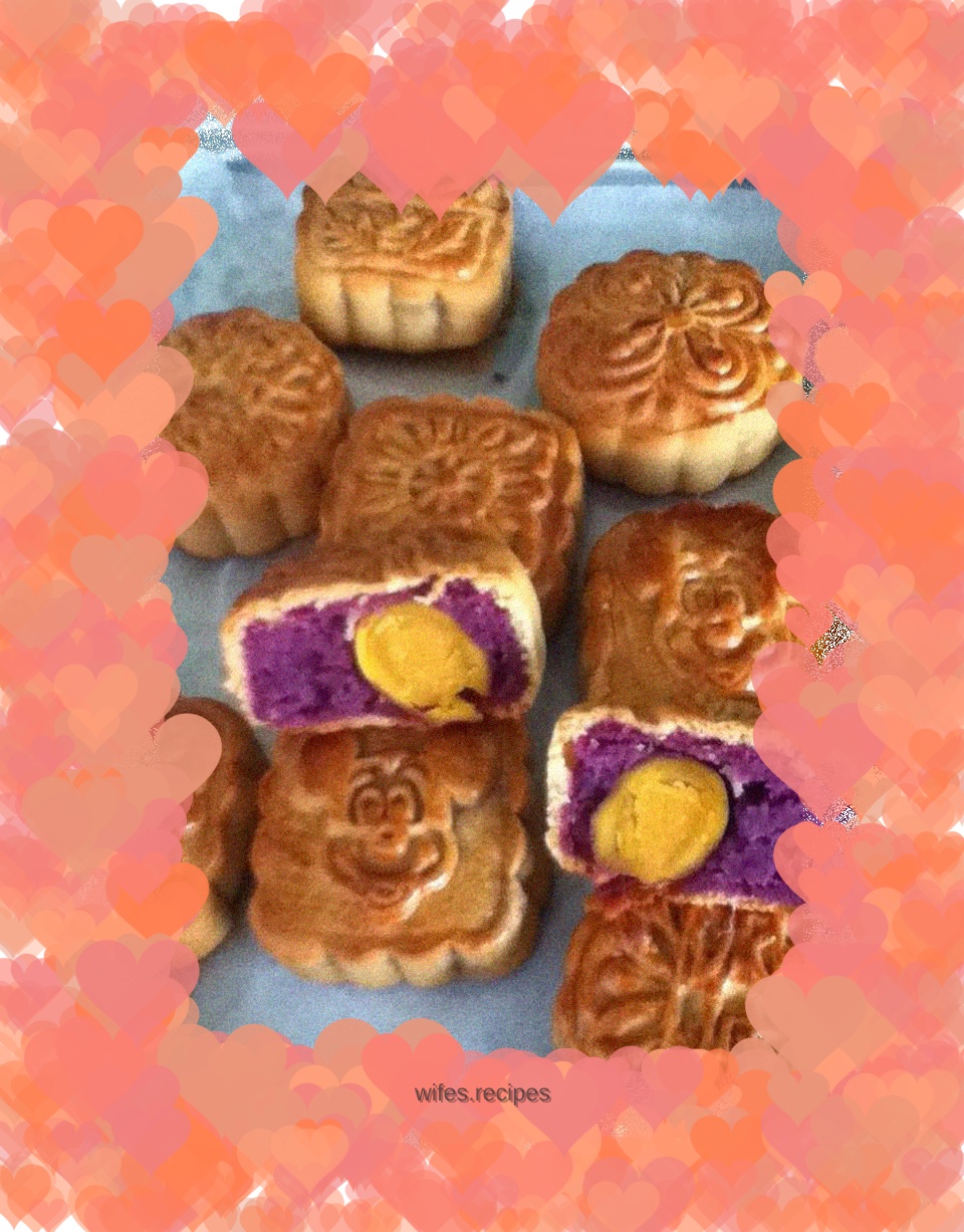 Purple Sweet Potato Egg Yolk Mooncake