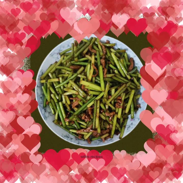 Stir-fried pork with garlic