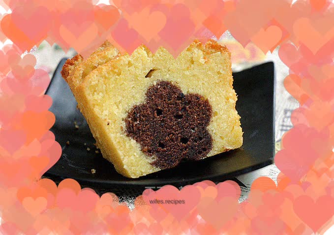 Soft flower pound cake