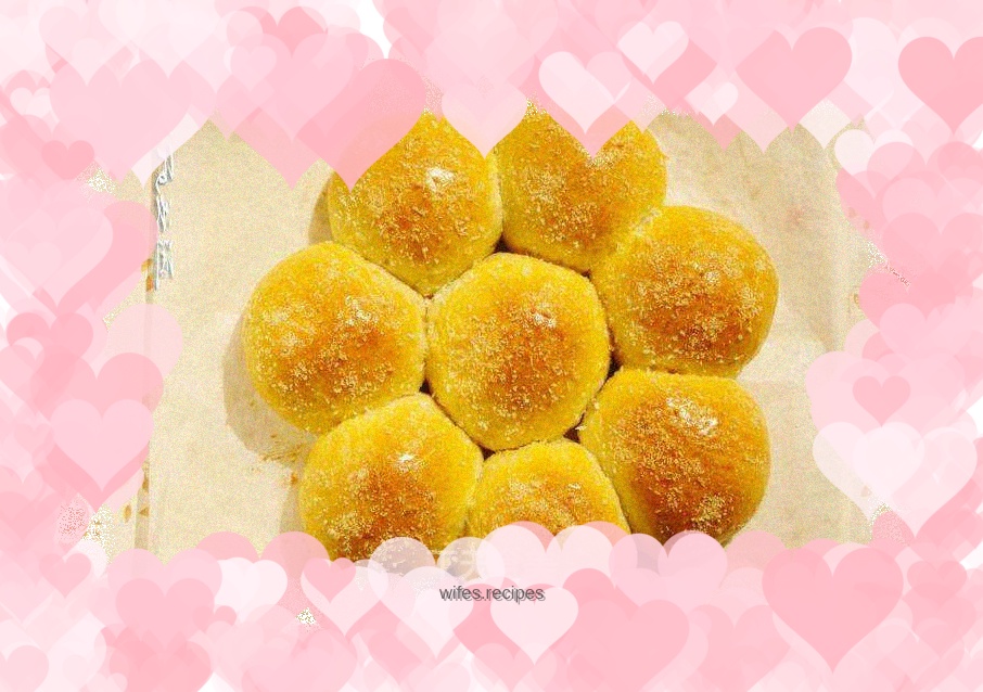 Plum Blossom Kidney Bean Stuffed Bread