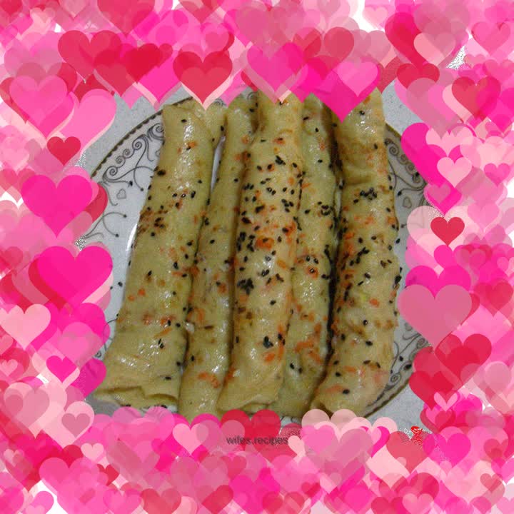 Black sesame and shrimp skin egg pancake