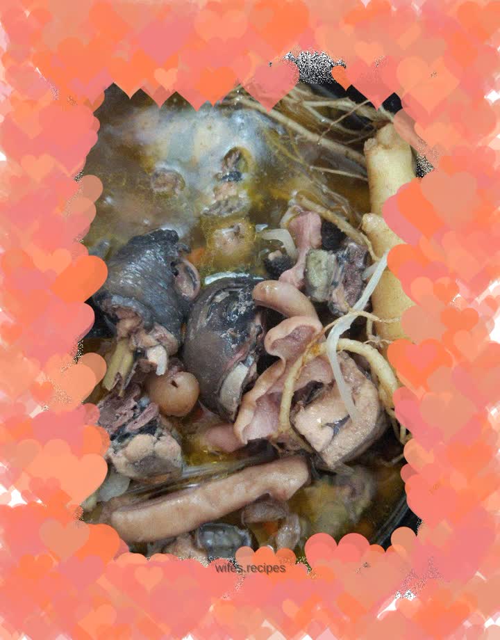 Ginseng Pork Belly Black Chicken Soup