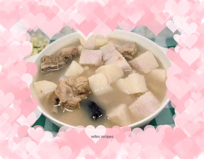 Spare ribs and yam soup