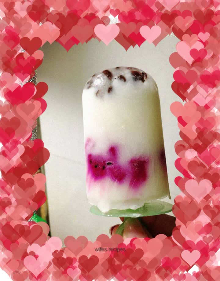 Dragon fruit honey bean yogurt popsicle