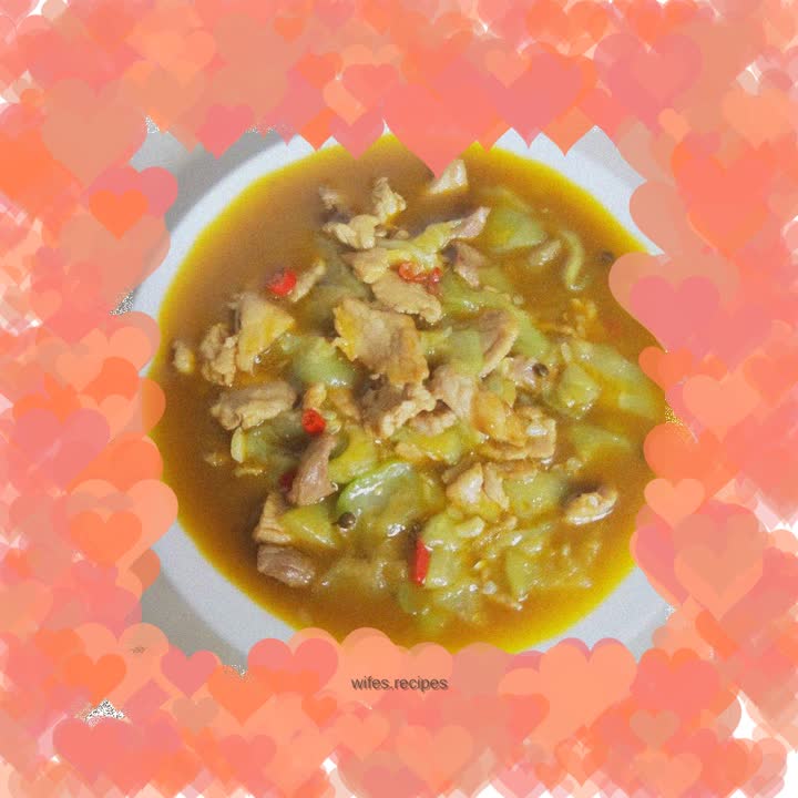 Stir-fried pork slices with loofah