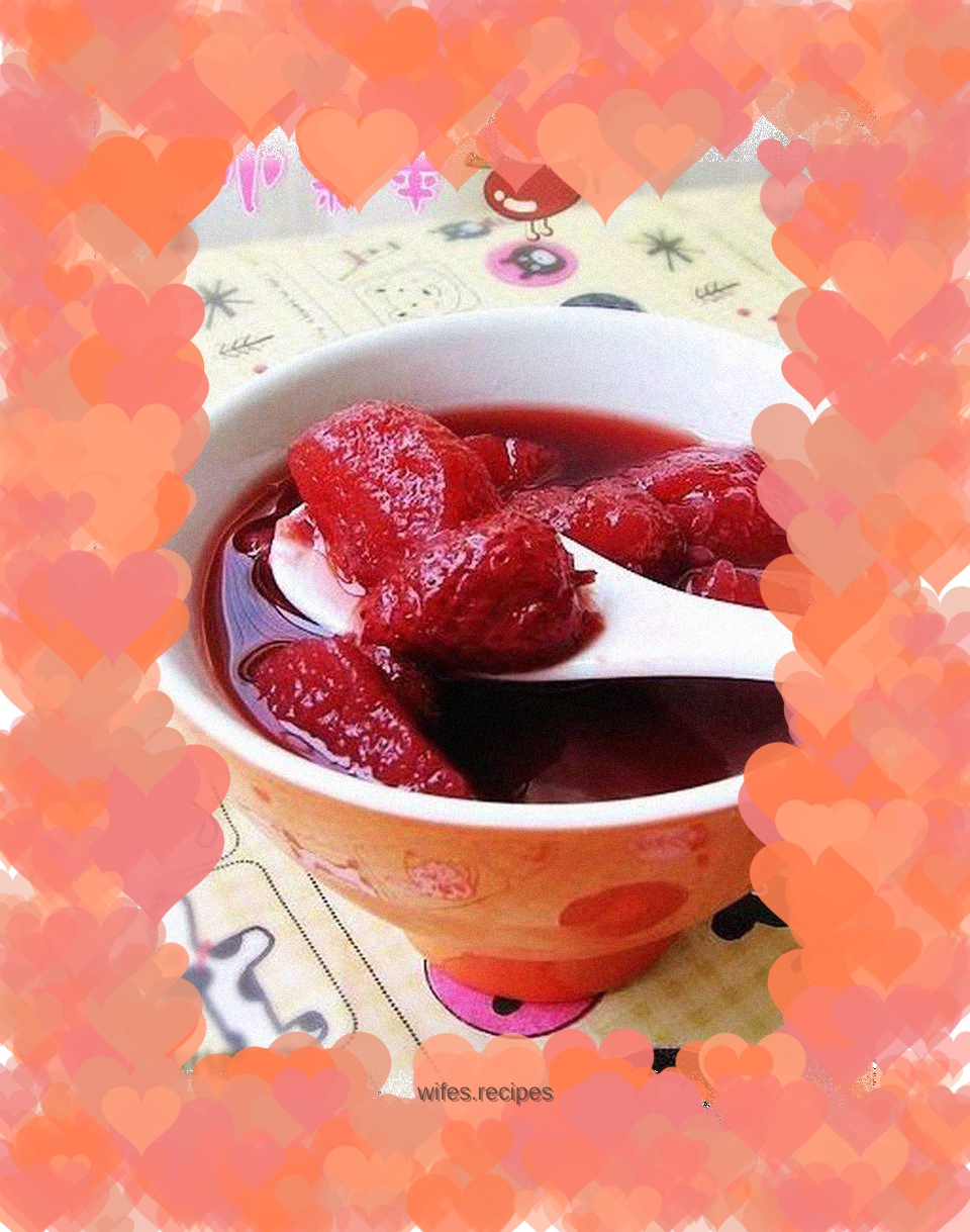 Strawberry stewed with pears