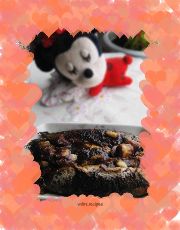 Braised herring with garlic chili sauce