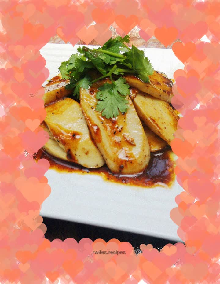 Pan-fried king oyster mushrooms with black pepper